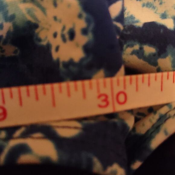 Niptuck, size 10, blue white floral swimsuit adjustable strap shirred molded cup - Picture 8 of 8